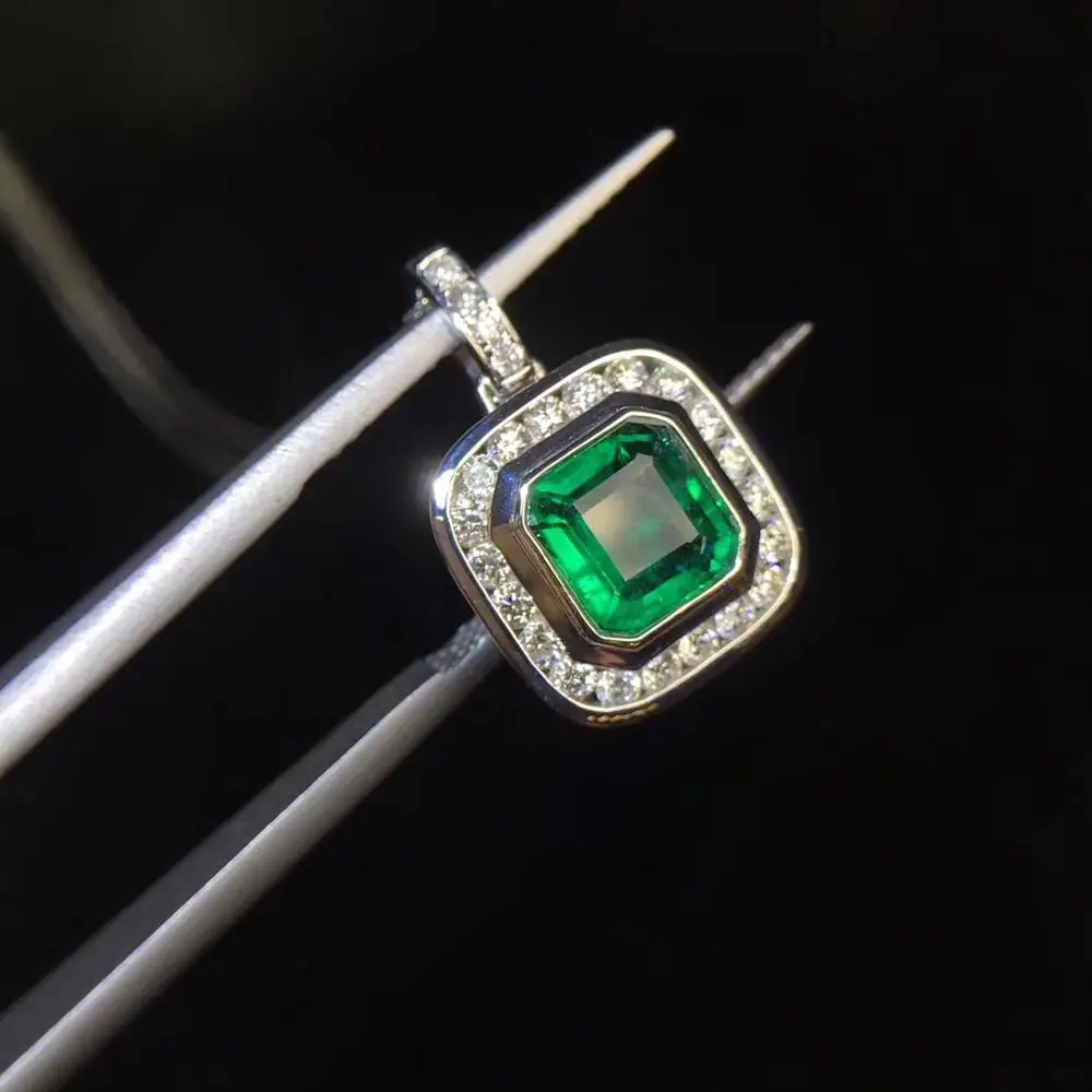 Женское Ожерелье из чистого золота 18 К с натуральным 100% зеленым изумрудом |