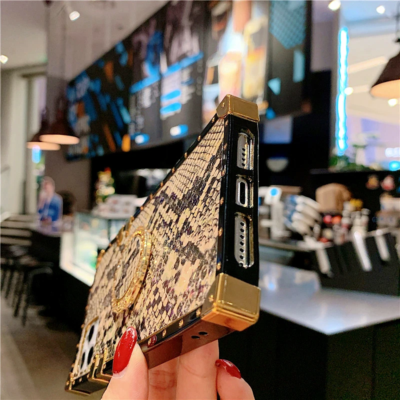 

Luxury Animal Snake Skin Texture Square Phone Case For iphone 11Pro Max SE XR X XS MAX 7 8 6 Plus Vintage Ring Holder Soft Cover