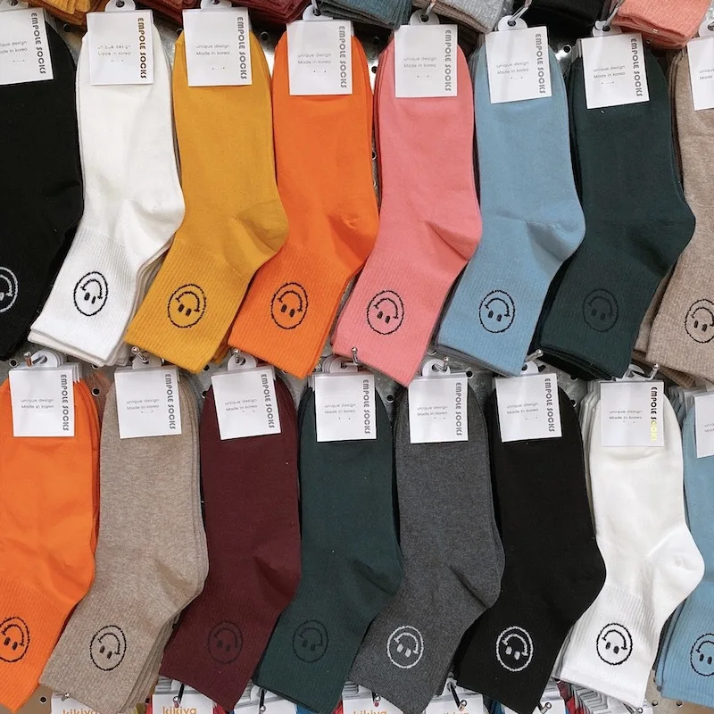 

Cotton Smile Face Socks Women Casual Skateboard Sock Pure Color Kawaii Smile Face Socks Harajuku Spring New