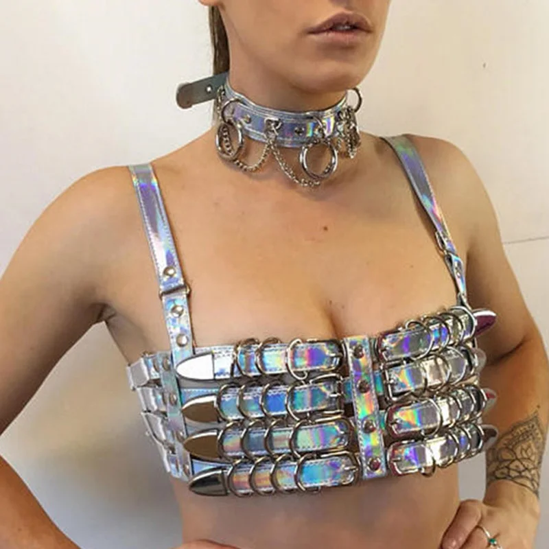 Бюстгальтер из искусственной кожи с круглым вырезом и открытой спиной 3