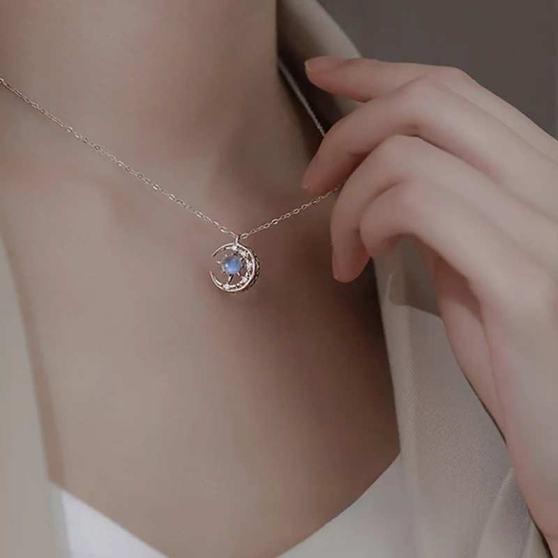 

Fashion New Blue Starry Sky Six-pointed Star Necklace Cold Wind Female Niche Design Sense Moon Clavicle Chain Jewelry Wholesale