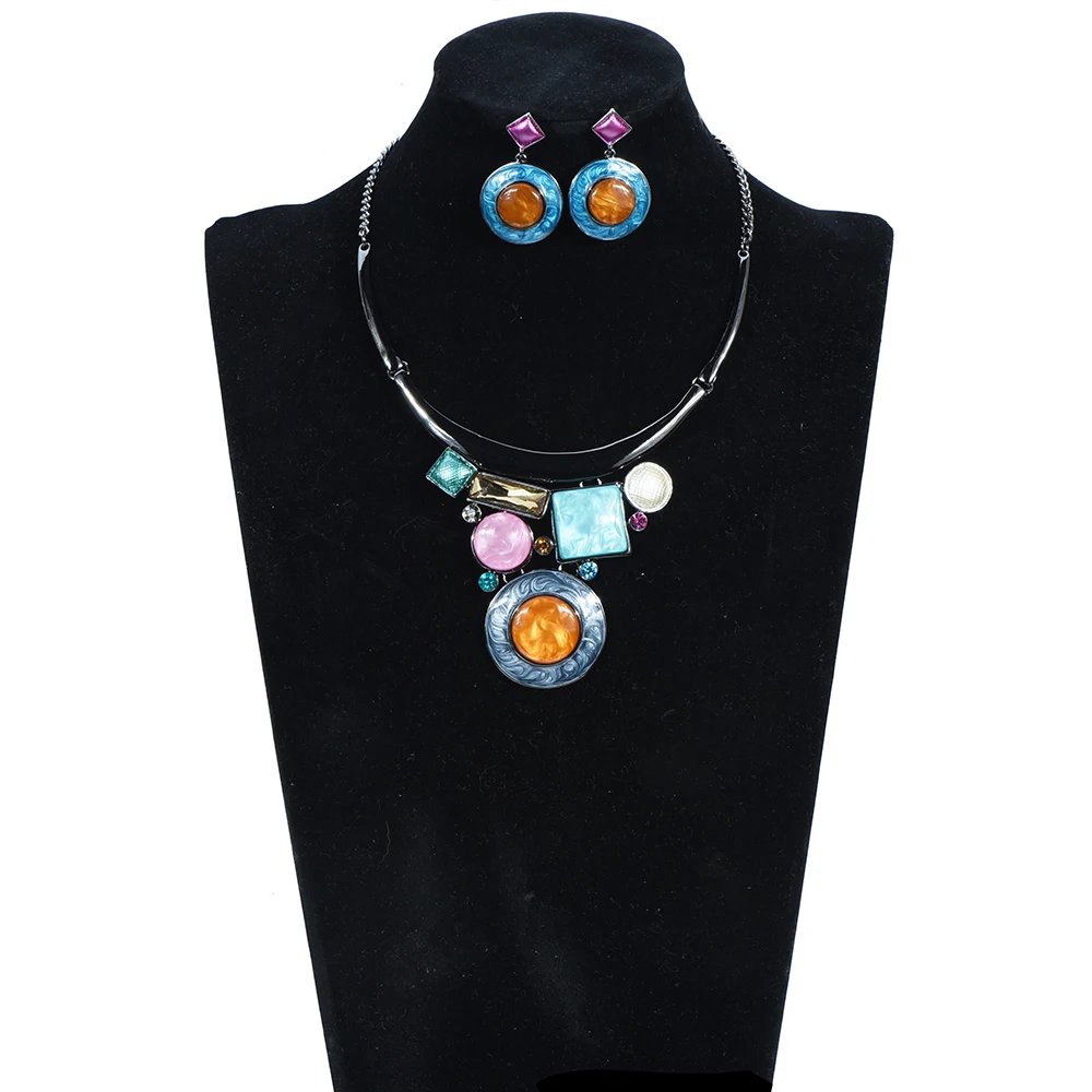 

Nigerian Round Earrings Necklaces for Women Jewelry Set For Women Multicolored Crystal Resin Unique wedding jewelry