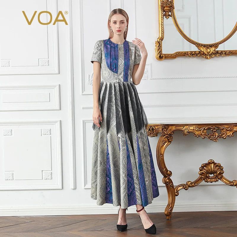 

Женское шелковое Ассиметричное платье VOA (Orphan) с большим круглым вырезом и короткими рукавами из шелка тутового шелкопряда в европейском ст...