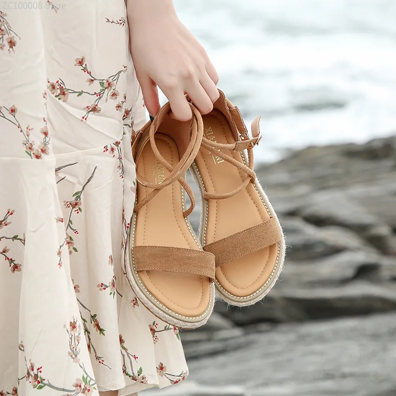 Женские босоножки из искусственной замши Модная летняя обувь сандалии на