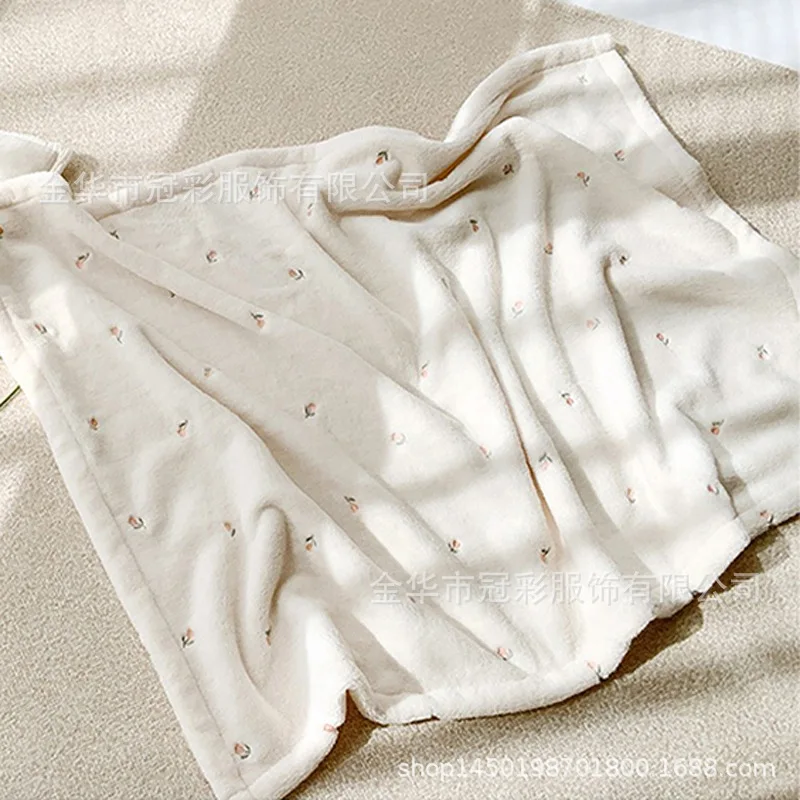 

Cartoon Bear Baby Receiving Blanket Wrap Embroidered Coral Fleece Warm Swaddle Envelope Soft Stroller Cover Newborn Bath Towel