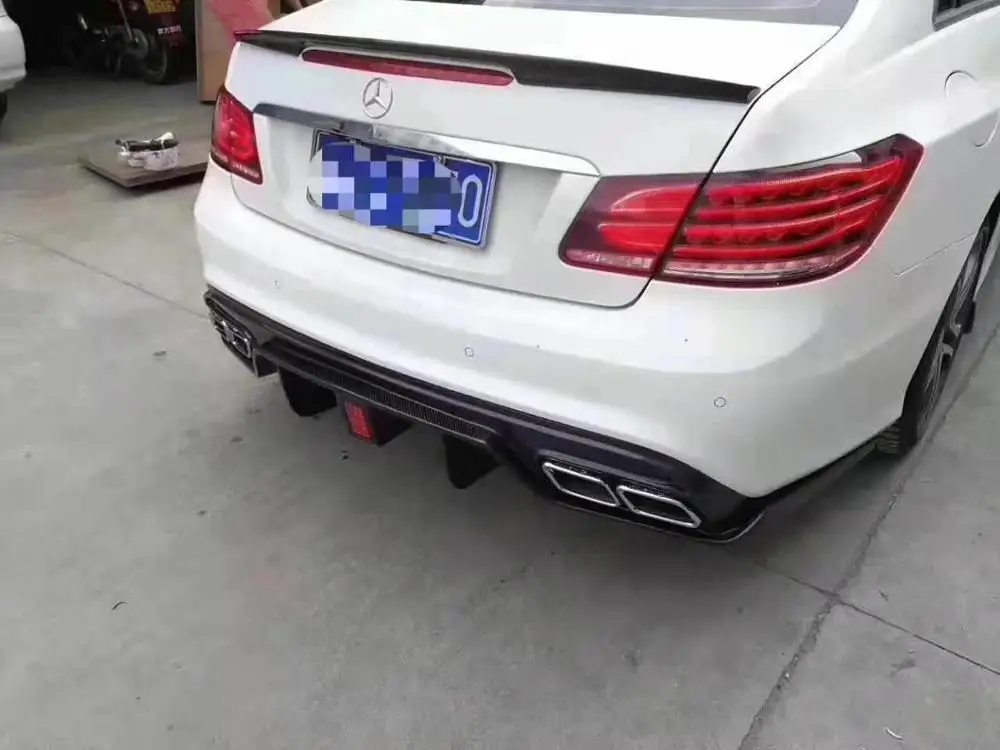 Углеволоконный задний бампер для автомобиля диффузор с лампой Benz W207 купе E260 E300 E200