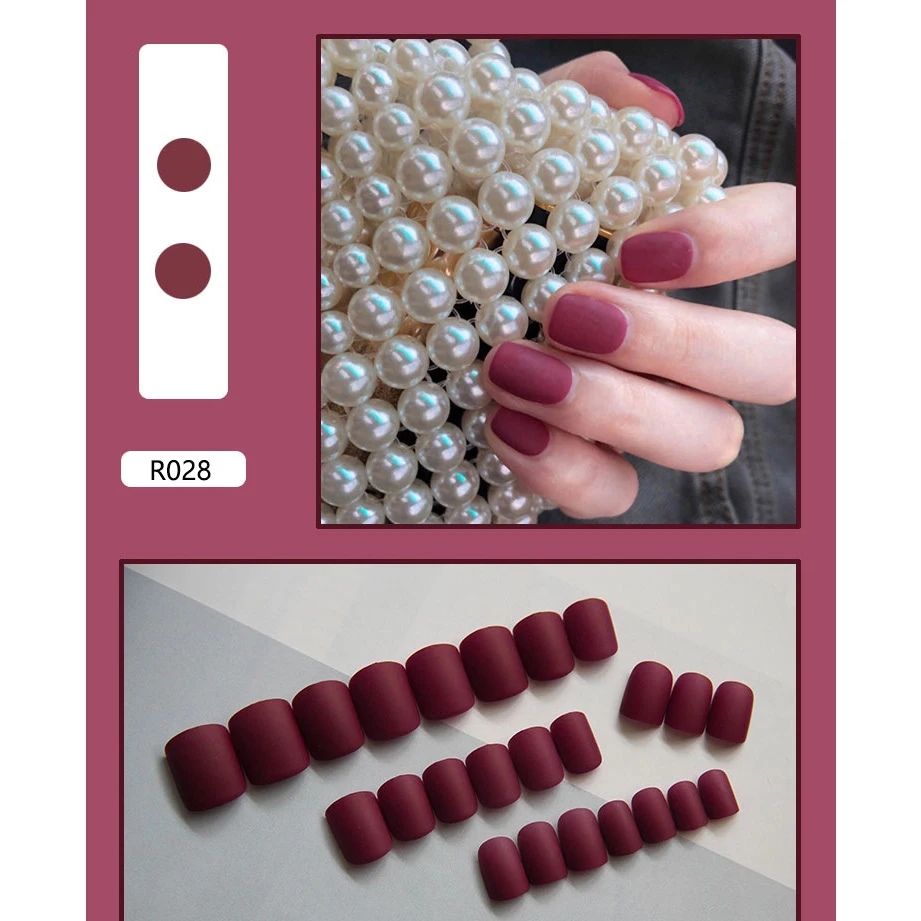 Матовые накладные ногти цвета фуксии черная луна красный золотой край с синими