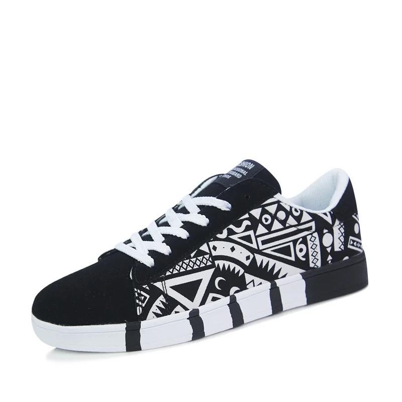 

2020 New Men Shoes Men Casual Canvas Shoes Fashion Lightweight Lace Up Sneakers Summer Breathable Men Flats Shoes Male Footwear