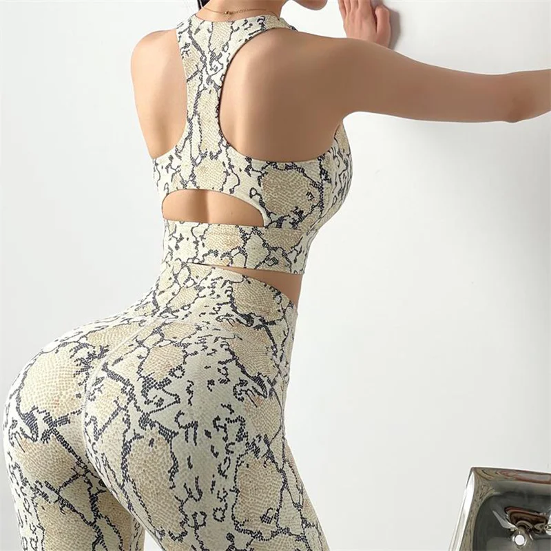 

NORMOV Fitness Women Bras Workout Shockproof Push Up Breathable Underwear Skinny Hollow Out Snake Printed Bras Femme