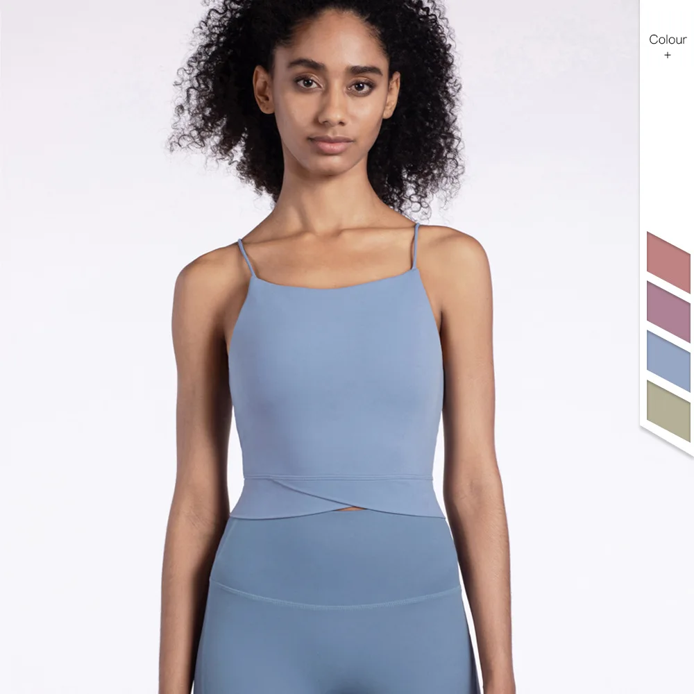 Женский бюстгальтер для йоги мягкий на тонких бретельках с эффектом пуш ап