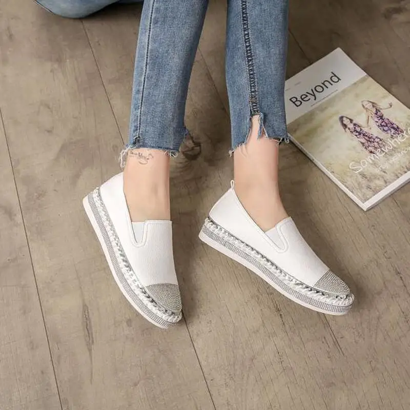 

YEELOCA 2019 Spring New Womens Flats Student Single Shoes Fashion Rhinestones White Shoes Flat Platform Loafers Maternity shoes