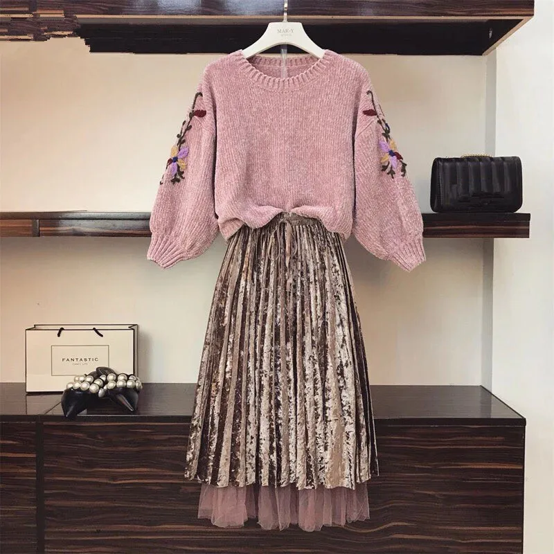 Женский трикотажный костюм с цветочной вышивкой и рукавами-фонариками Свободный