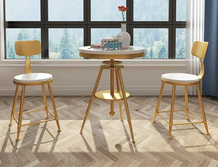 Балкон изделия из кованного железа предназначены для использования на улице