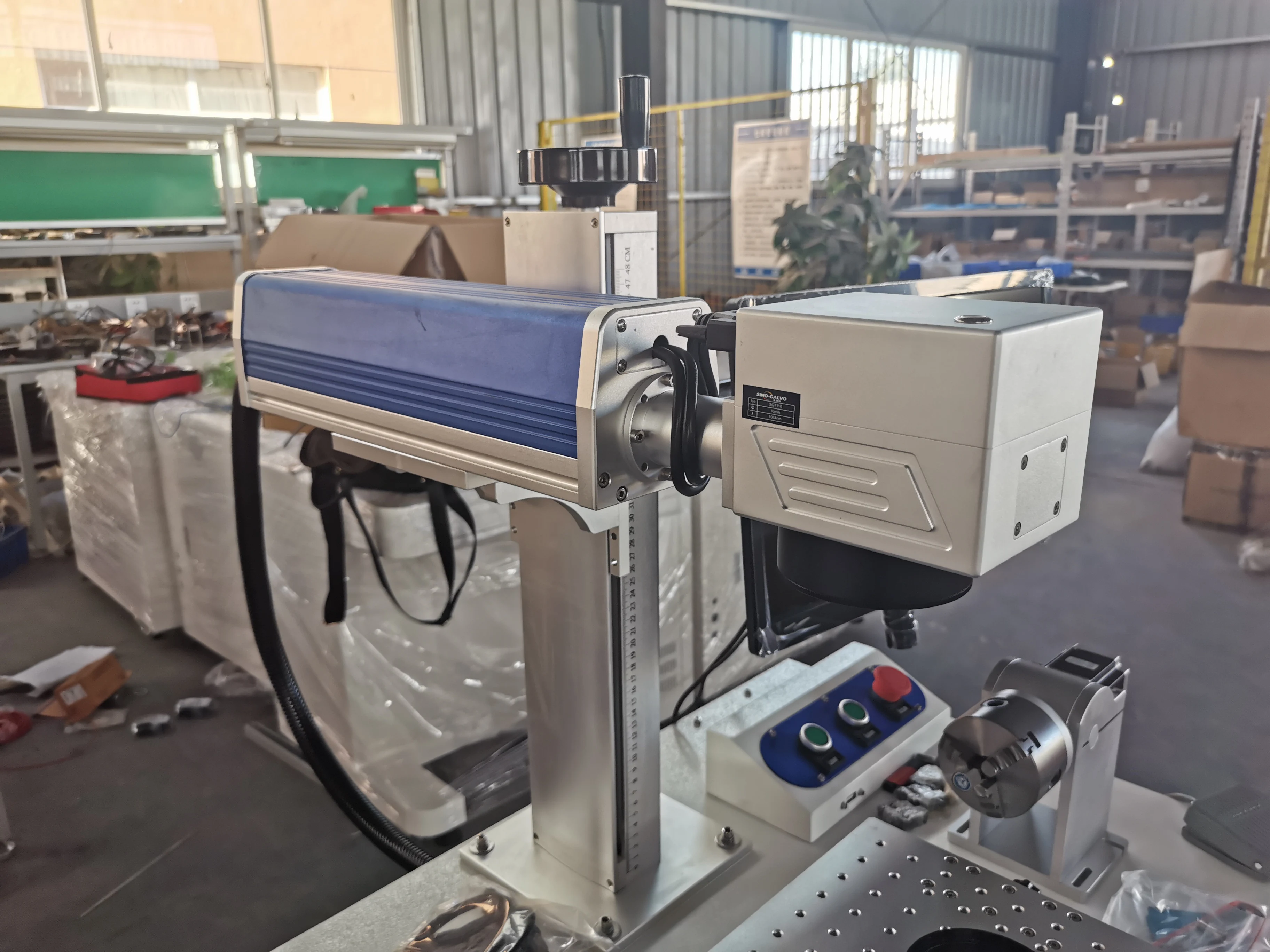 Raycus 20 Вт 30 50 волоконная лазерная маркировочная машина используемая для