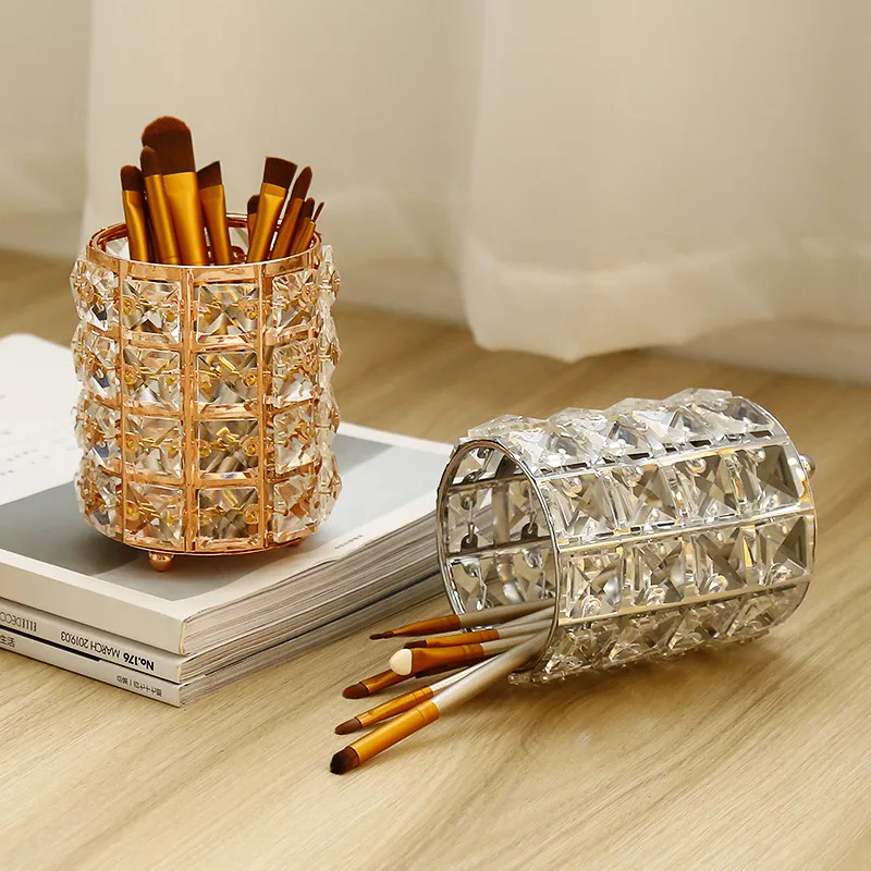 

Metal Candy Jar with Lid Makeup Brush Storage Box Eyebrow Pencil Makeup Organizer Bead Jewelry Storage Organization Decoration