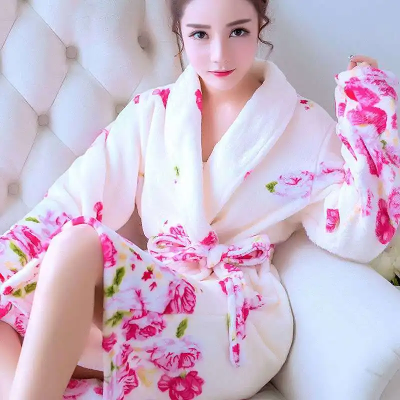 

Flannel Winter Autumn Warm Peignoir Long Sleeve Floral Printing Sleep Pajamas Thick Fashion Big Size Colorful Roomware Sleepwear