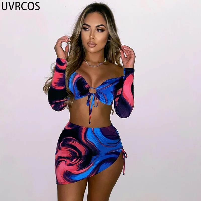 

UVRCOS из 2 частей женские комплект летняя юбка галстук для костюма краситель печати сексуальный комплект Clubparty МОДЕЛ на шнуровке укороченный ...