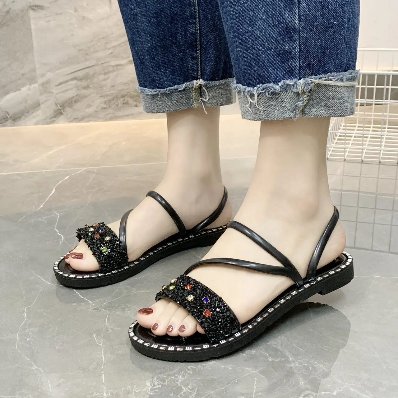 

Women Sandals 2021 Summer Classic Gladiator Comfort Sandalias Fashion Rhinestones Bling Slippers Ladies Beach Casual Flat Shoes