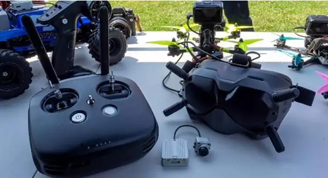 Оригинальные очки виртуальной реальности DJI FPV Для перекрестной машины Дрон Дальняя передача, и сильные анти-помехи