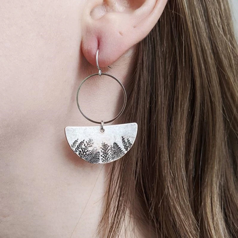 

Simplicity Semicircle Shape Surface Trees Pattern Metal Material Big Circle Ring Pendant Earring