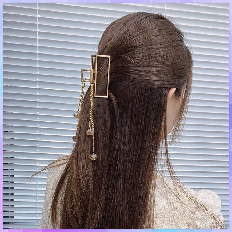 

Женские заколки, металлические заколки для волос с бриллиантами, темпераментные геометрические белые женские заколки для волос с бахромой