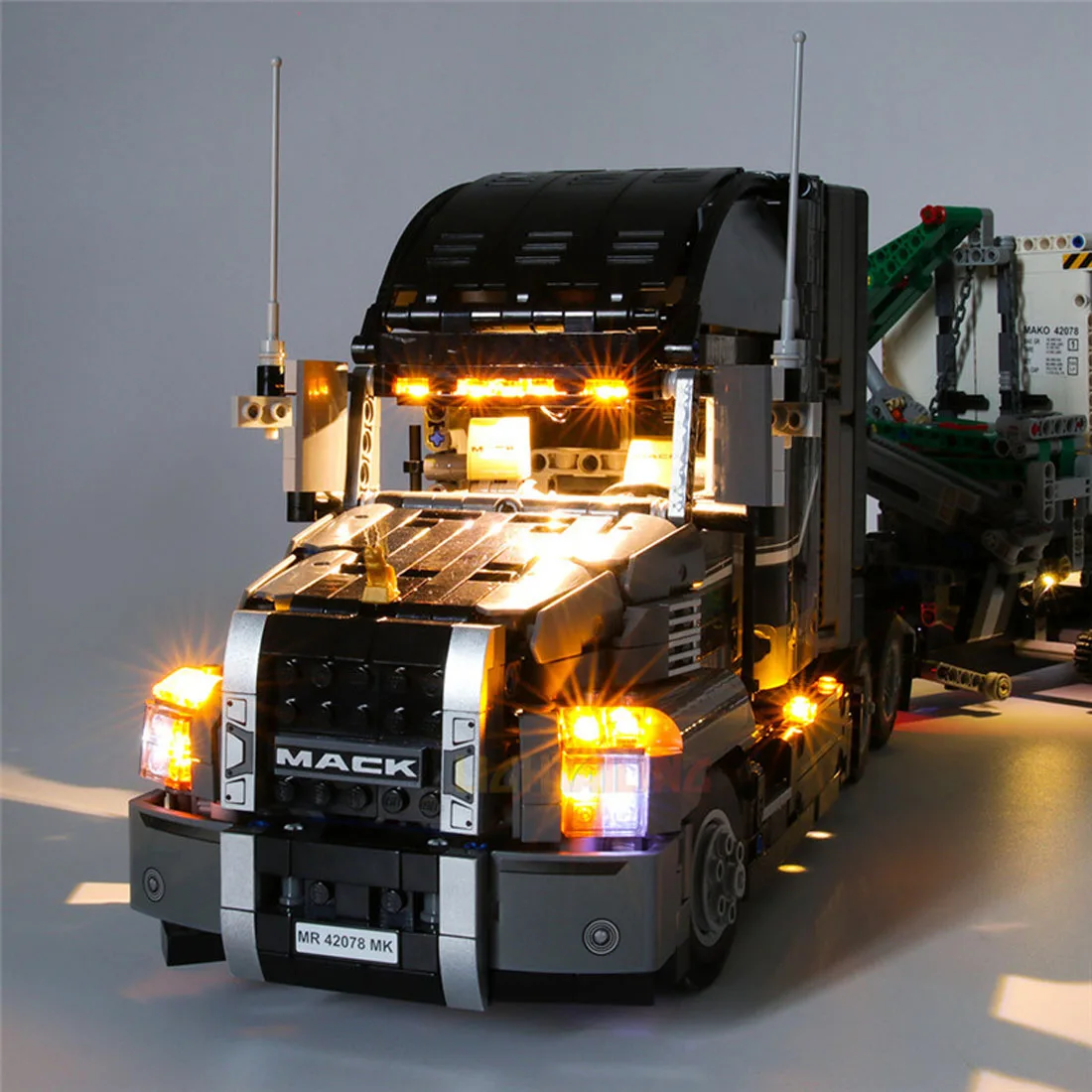 Набор со светодиодной подсветкой питанием от USB для высокотехнологичного Mack annim