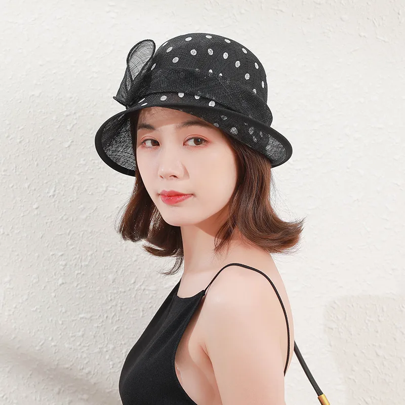 

Asymmetric Cloche Hat 100% Sinamay Hat Lady Banquet Elegant Fedora Women Chic Fascinator for Deby Lace Wedding Church