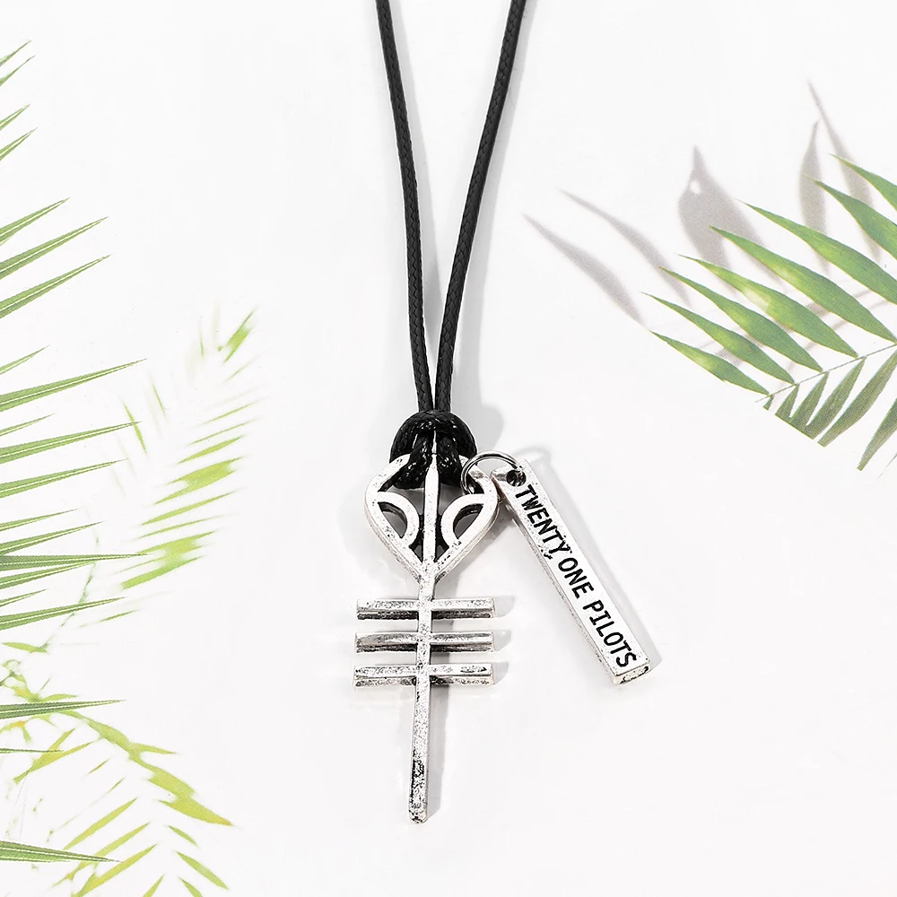 Twenty One Rock Band Necklaces & Pendants Cord BFF Best Friends Skeleton Necklace Punk Men Women Music Hip Hop Jewelry