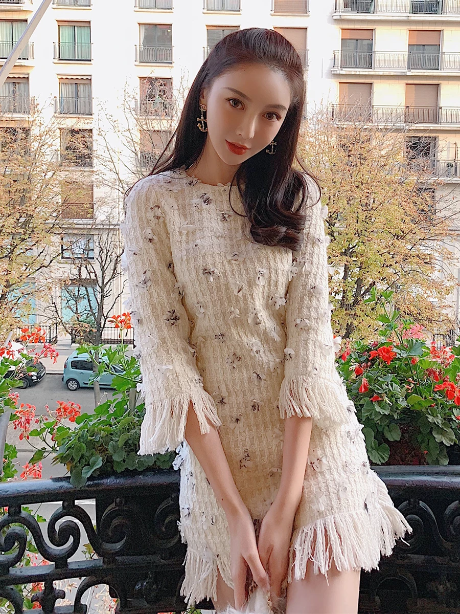

new white three-dimensional nail flower tassel dress, elegant and elegant