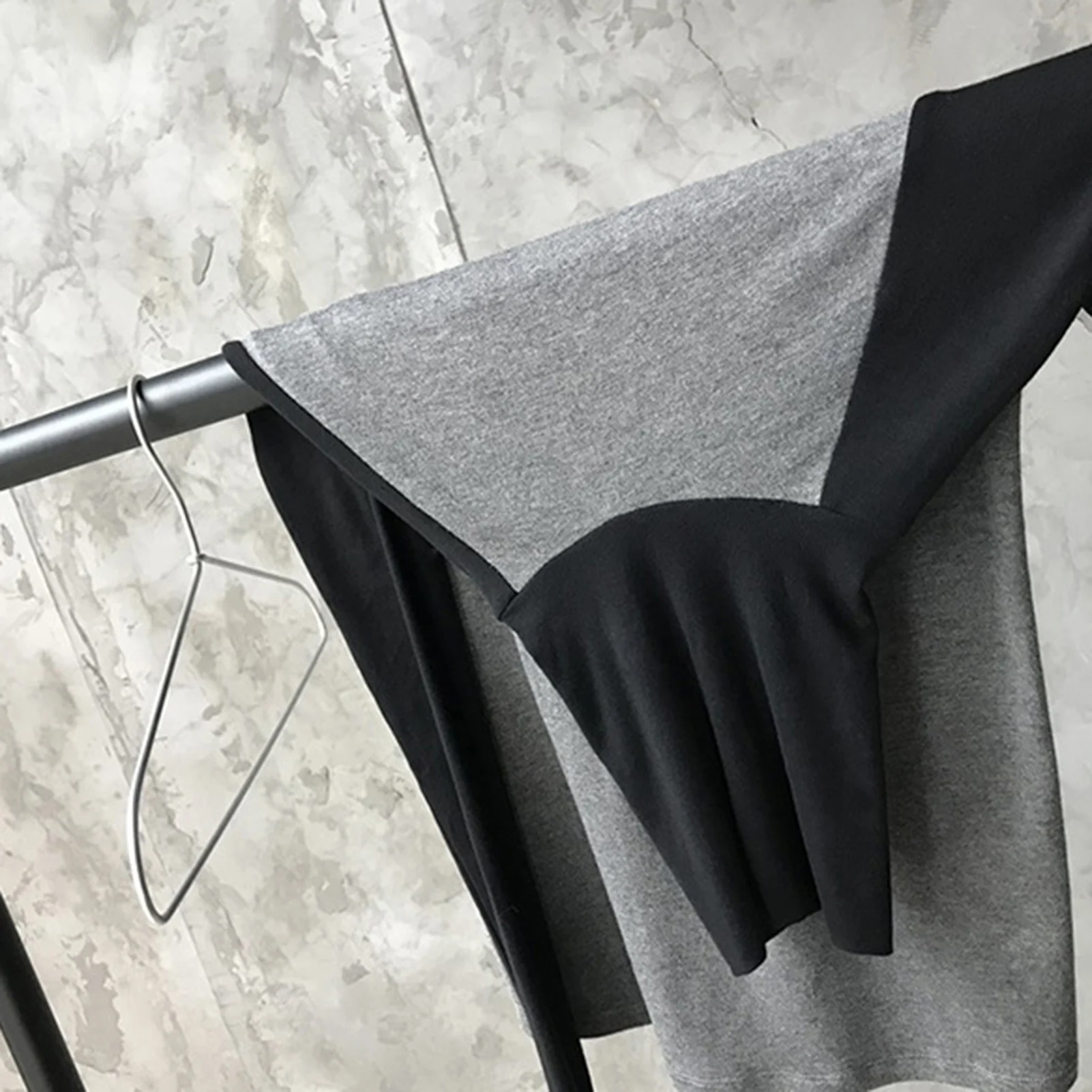 

Women Long Raglan Sleeve Turtlneck Color Block Slim Blouse Top Basic T-shirt