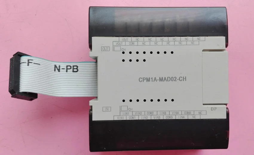 

CPM1A-MAD02-CH Analog input/output units