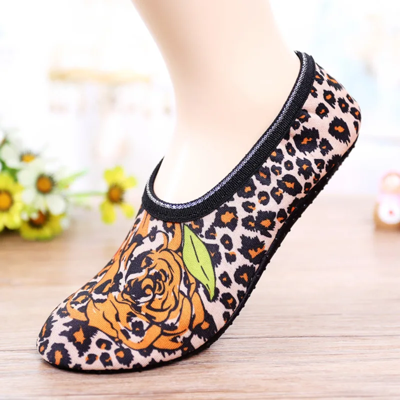 Зимние теплые плотные носки для домашней кровати женщин и мужчин модные