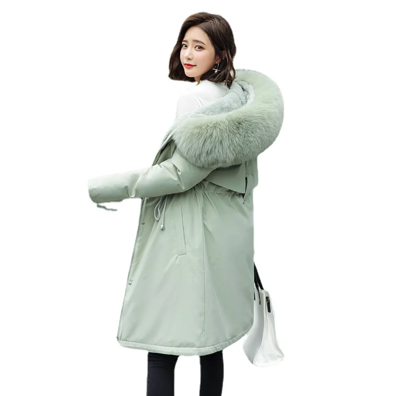 Куртка женская зимняя хлопковая с регулируемой талией и меховым воротником |