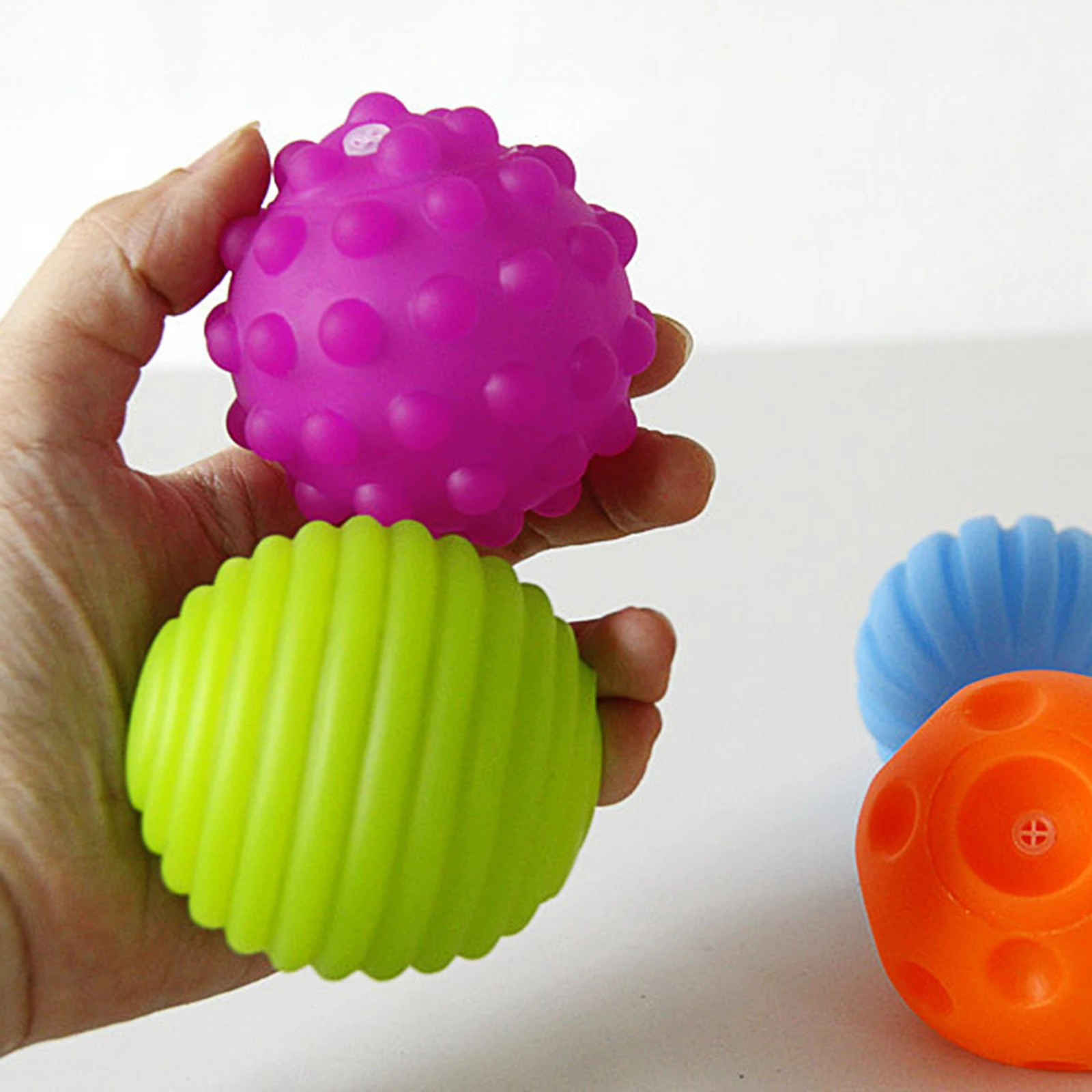 

6pcs Kids Toy Ball Set Touch Hand Ball Toys Develop Baby Tactile Senses Toy Baby Training Ball Massage Texture Infant Grasp Ball