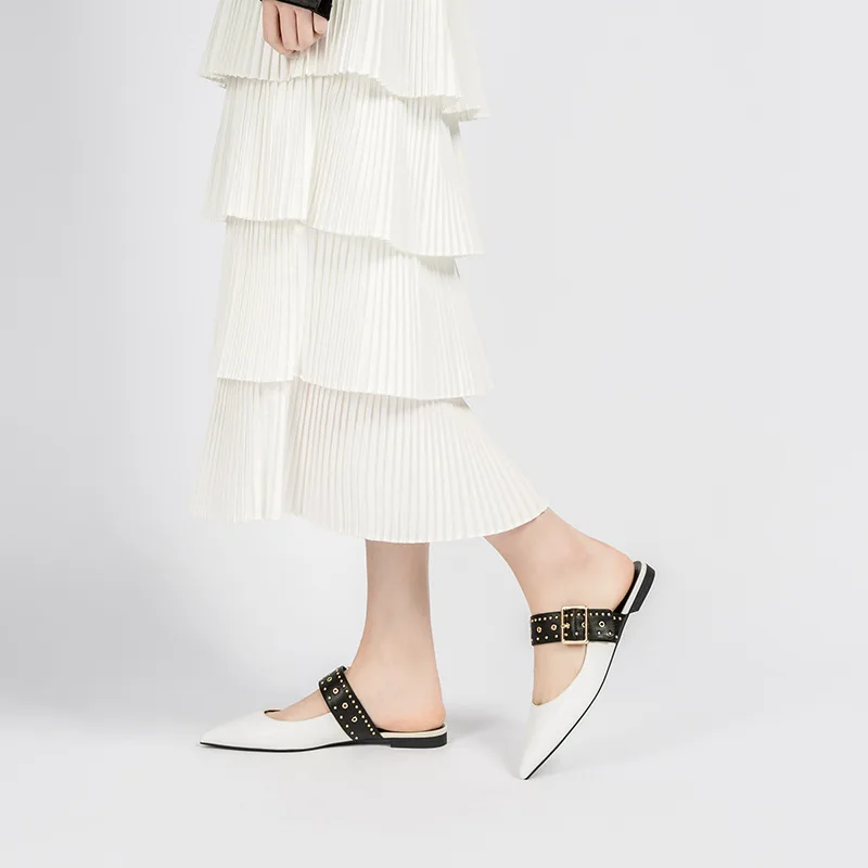 

Pointed Toe Metal Rivet Loop Ladies Pointed Toe Muller Women's Shoes