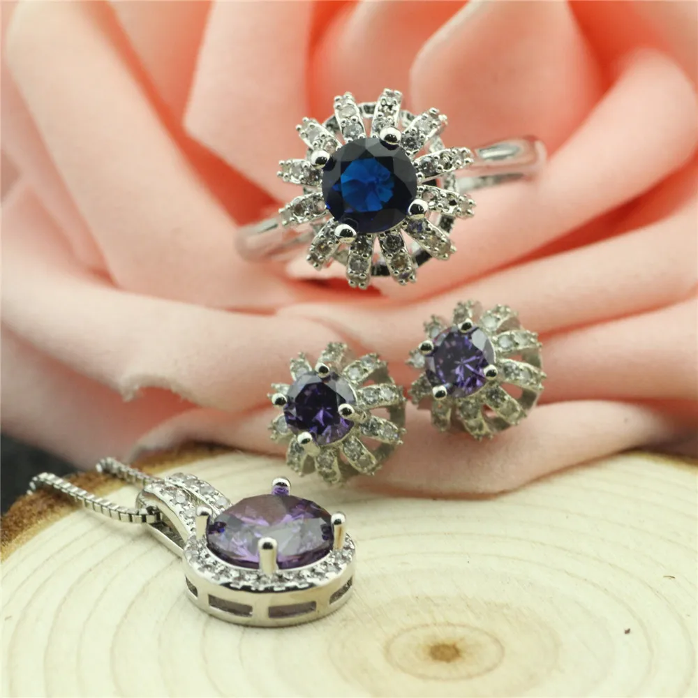 

New Silver Ring Necklace Pendant Earrings Classic Exquisite Temperament Female Crown Inlaid Zircon Suit