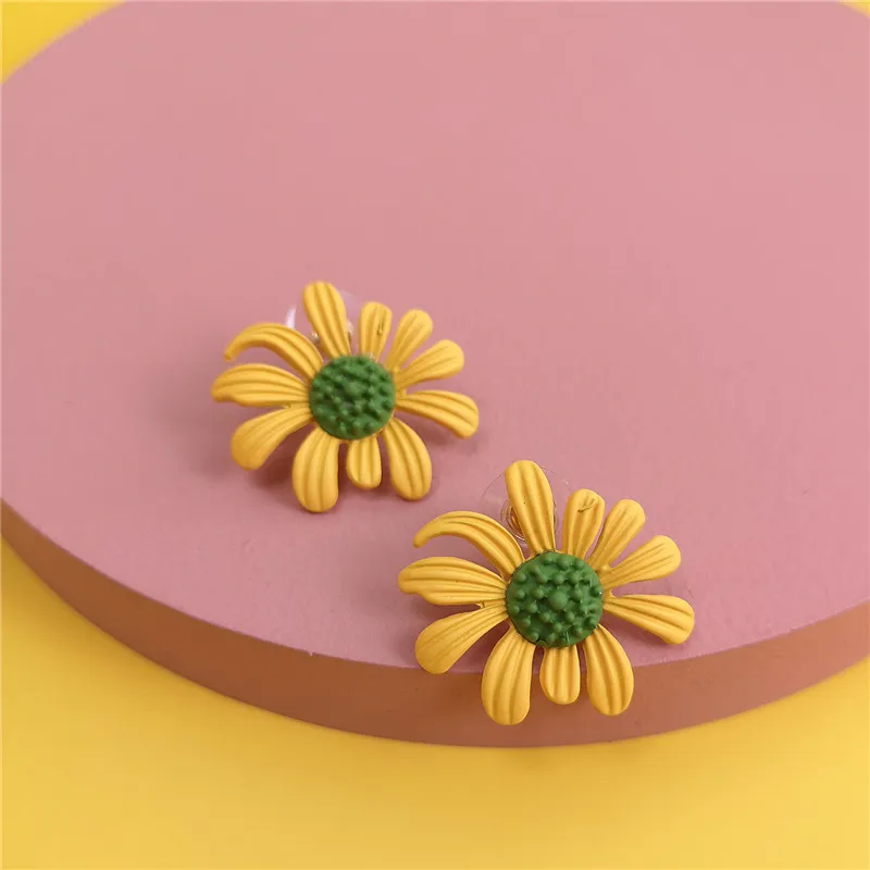 Новое поступление ярких цветов JURAN милые металлические праздничные серьги