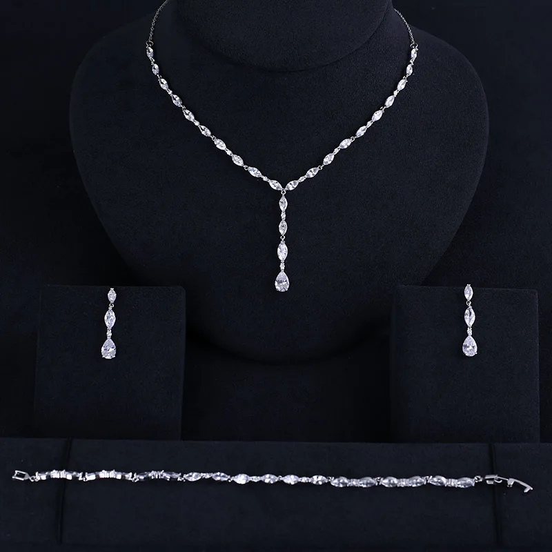 Роскошный элегантный свадебный комплект из ожерелья браслета и сережек с