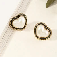 vintage simple imitation pearl small heart stud earrings for women fashion temperament charm earring femme brincos party jewelry