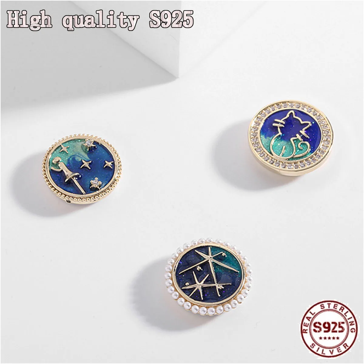 

High Quality Blue Star Light Proof Buckle Magnetic Small Brooch Retro Personalized Brooch Women's Luxury Jewelry Cartoon Brooch