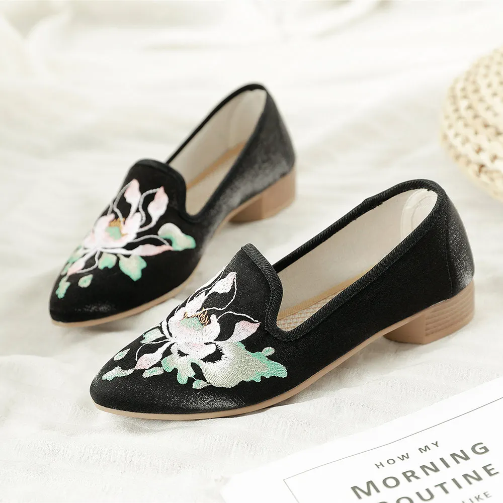 Veowalk/женские парусиновые Лоферы ручной работы с острым носком на плоской подошве