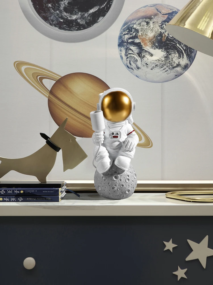

Nordic Style Home Decor Accessories Creative Personality Resin Sculpture Crafts Astronaut Model Figure Statue Desktop Ornaments