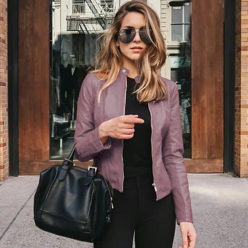 Женская куртка женская короткая из искусственной кожи джинсовая синяя большого