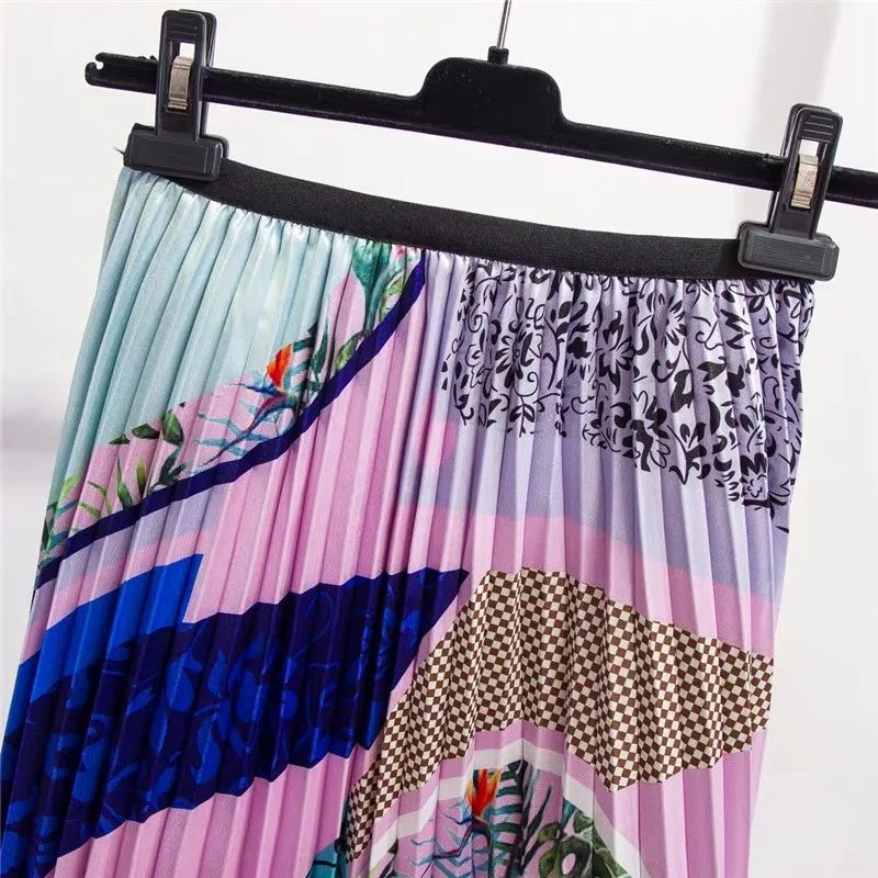 Женская плиссированная юбка Marwin А силуэта с разноцветным принтом до середины