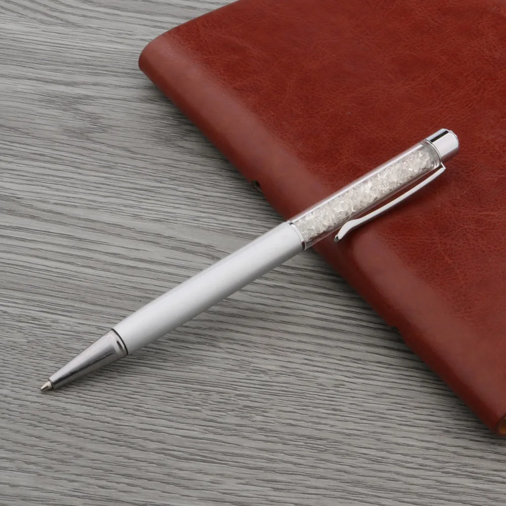 

Цветная шариковая ручка из алюминия и пластика