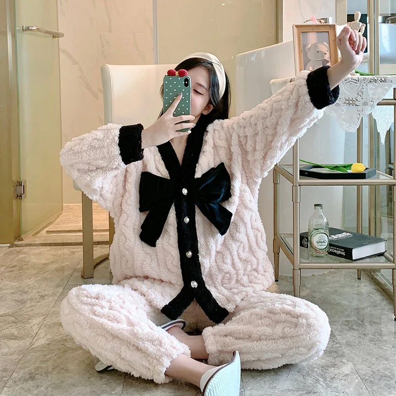 

Winter Warm Pyjamas Suit 2PCS Full Pants Nightwear Sexy Patchwork Sleepwear Cardigan Pajamas Sets Coral Velvet New Home Clothing