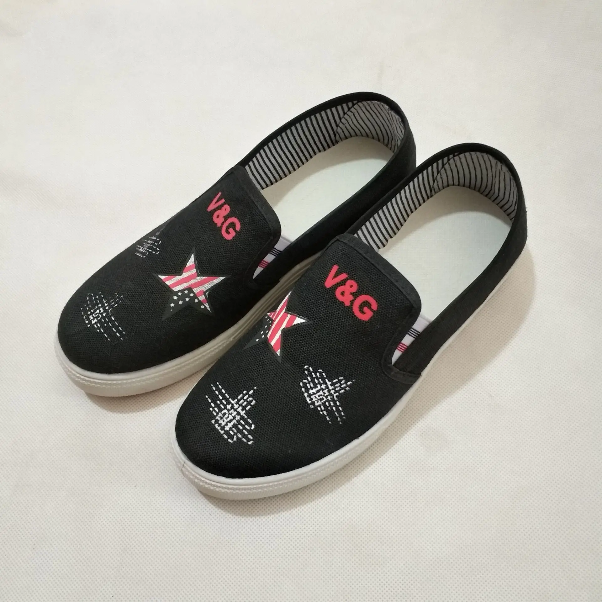 2019 г. новая осенняя женская обувь на плоской подошве Лоферы без застежки цвет