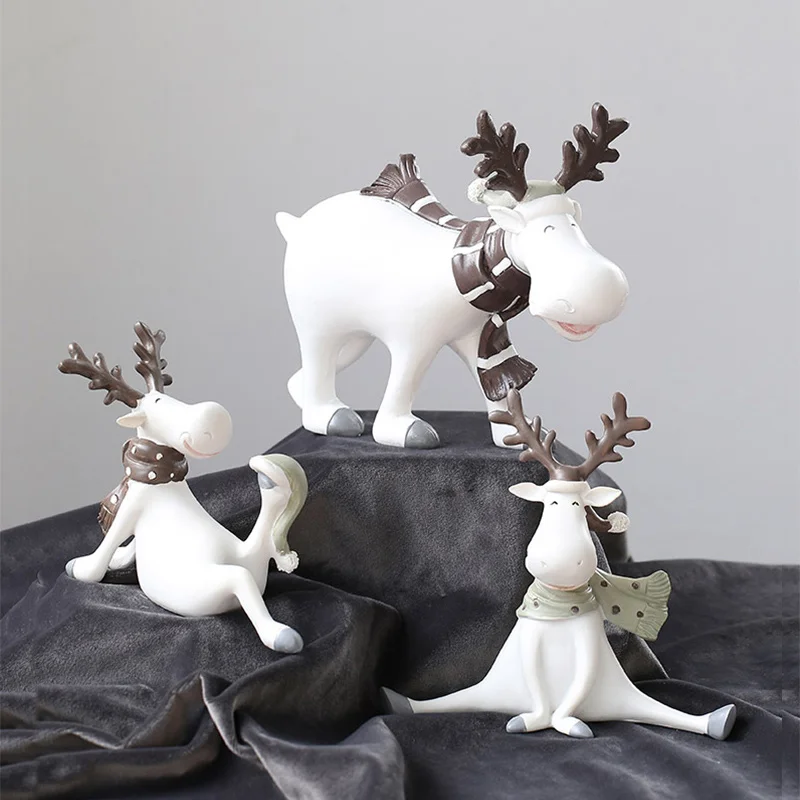 

Cute Resin Reindeer Figurine Kawaii Room Decor White Desk Accessories Home Decor Living Room Decoration Craft Christmas Gift