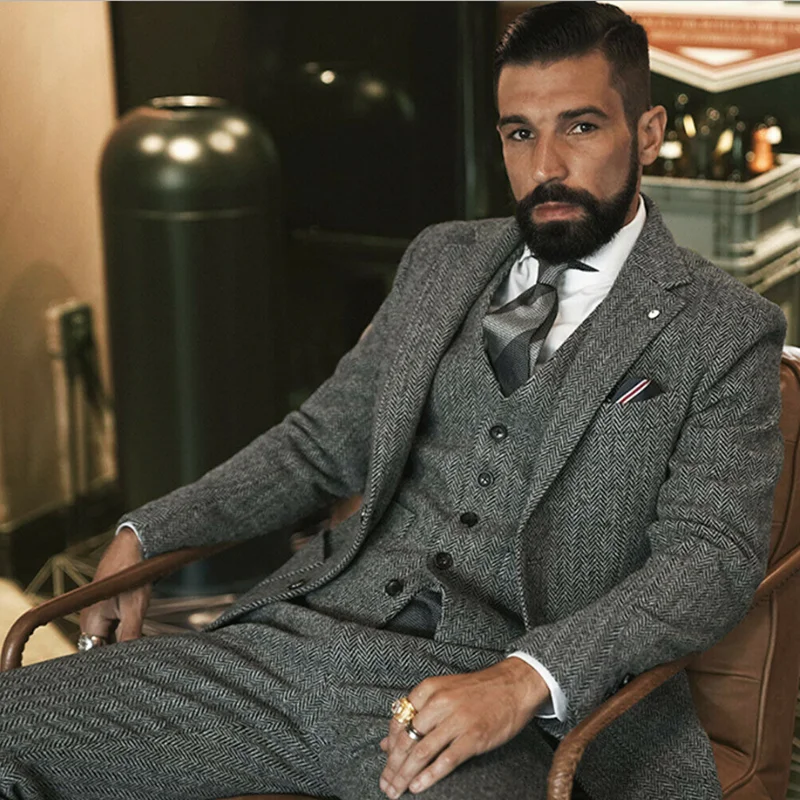 2023 New Men's Gray Herringbone Suits Two Button Notch Lapel Formal Vintage Tweed Wool Tuxedos Coat+Vest+Pant