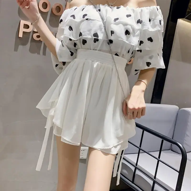 

2021 women's summer fashionable slim high waist loose black wide leg shorts hot pants short skirt pants Chiffon Skirt